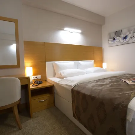 Otel Mien 4*